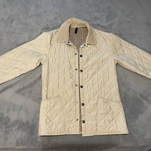 Look as amazing as the Queen of England did in this Barbour Eskdale Jacket!